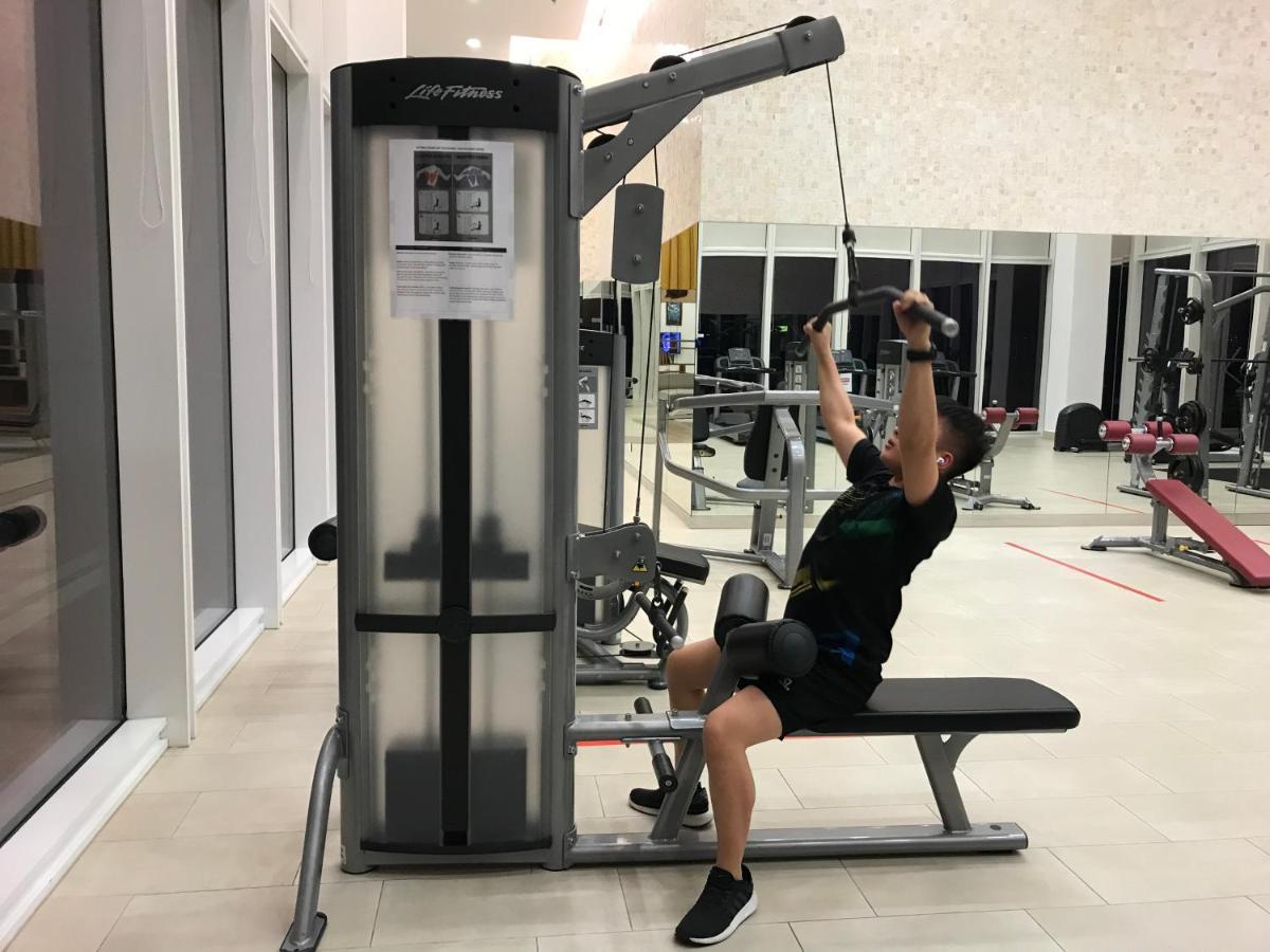Platinum Klcc By Rainbow Suites Куала Лумпур Екстериор снимка