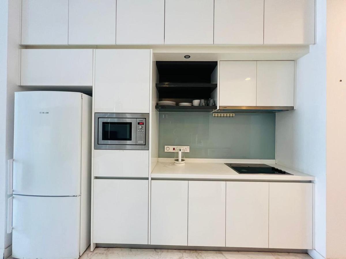 Platinum Klcc By Rainbow Suites Куала Лумпур Екстериор снимка