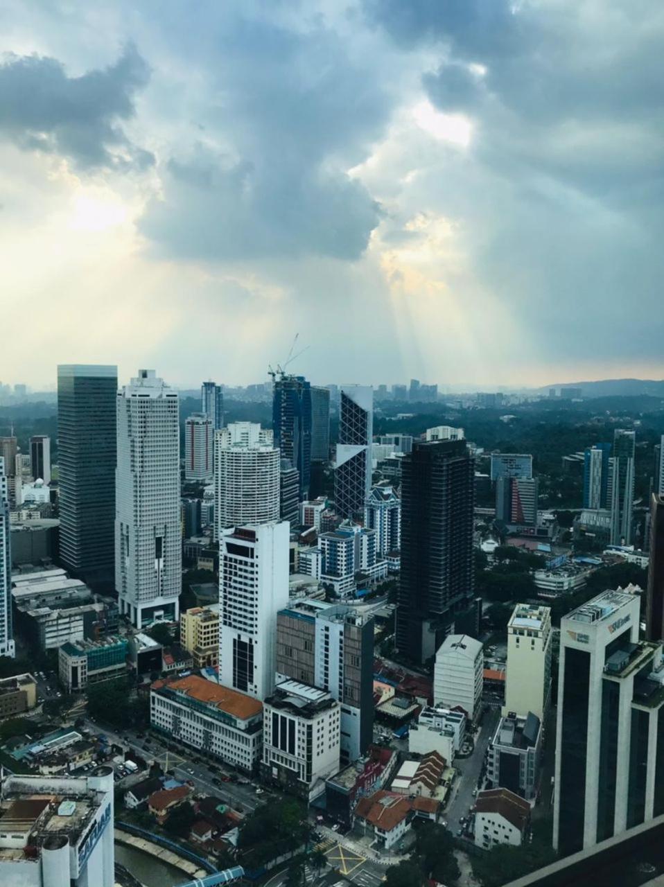 Platinum Klcc By Rainbow Suites Куала Лумпур Екстериор снимка