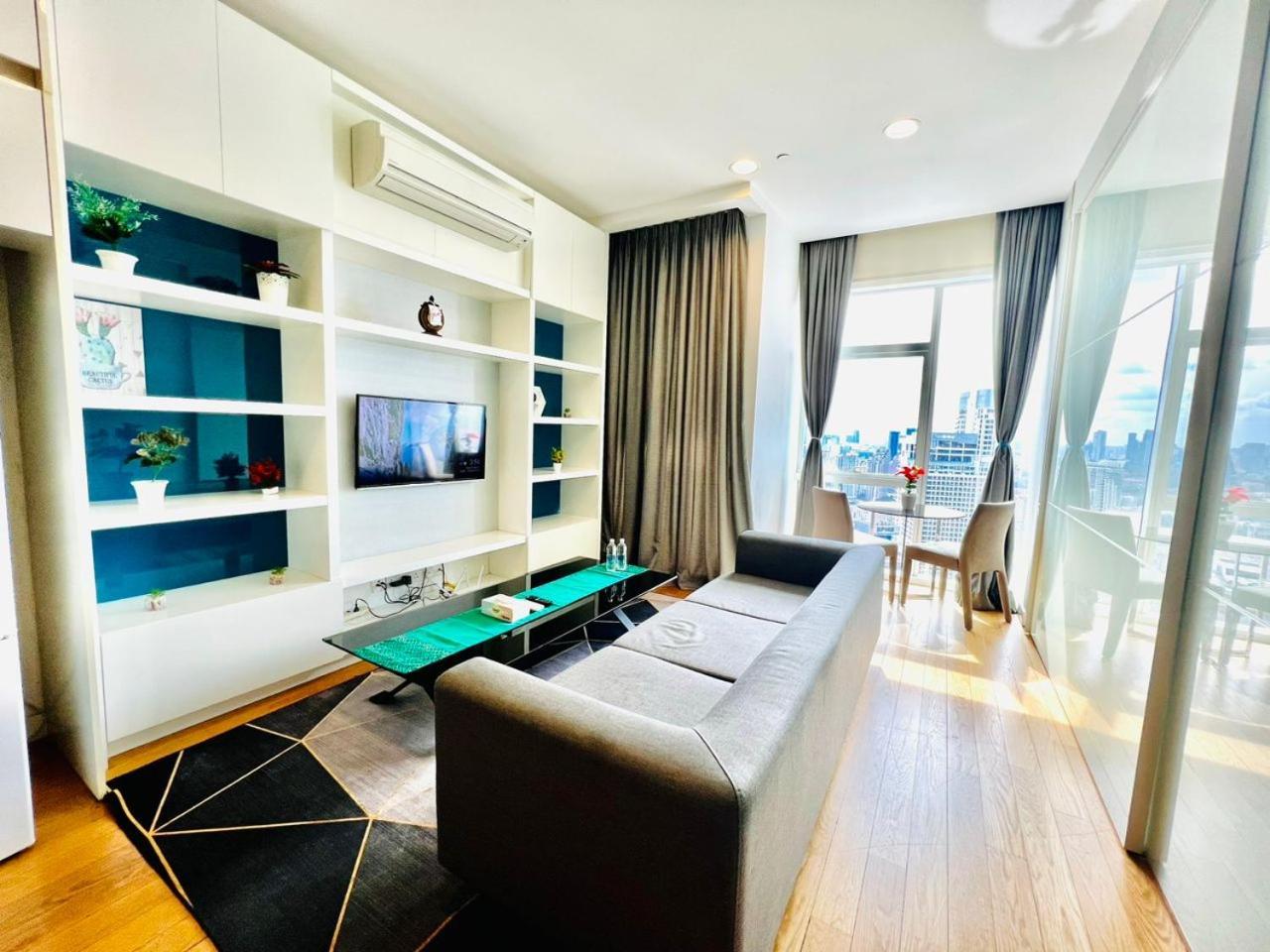 Platinum Klcc By Rainbow Suites Куала Лумпур Екстериор снимка